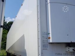 SCHMITZ CARGOBULL SKO24 , Rohrbahnen