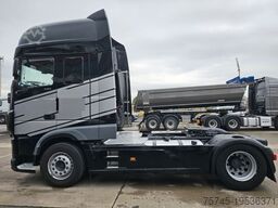 DAF XF 530 *TOP*ACC*2X TANK*STANDKLIMA *RETARDER *