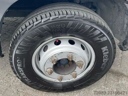 Iveco Daily  72C18   FRC 02/2028 meat vlees rails LAM...