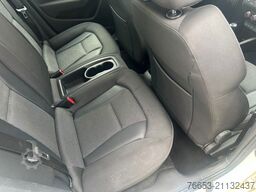 AUDI A1 1.2 TFSI 63kw*Teilleder*Klimaaut.*Xenon*Navi