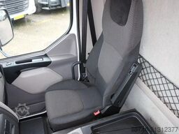 DAF LF 210 + EURO 6 + LIFT