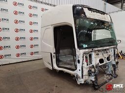 Volvo Occ Cabine Volvo FH4 met schade
