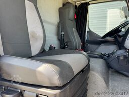 Renault D16 / Tail Lift / Euro 6 / TUV: 6-2027 / NL Truck