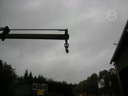 UNIMOG U2100 437/30 Zugmaschine mit Kran P14500D