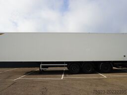 H.T.F. 3 AXLE ISOTHERM BOX TRAILER