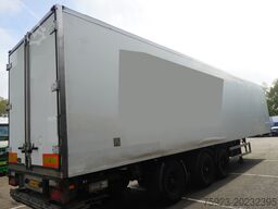 H.T.F. 3 AXLE ISOTHERM BOX TRAILER