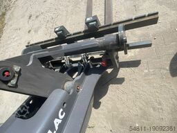 MECALAC AX700