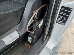 MAN TGL 8.220 4x2 BB Atlas ARK62/04177 AHK 3 Sitze