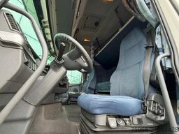 VOLVO FH 400 GLOBETROTTER XL TIRES 90% 2x TANK ORIGINA