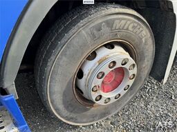 Volvo FH12 4x2 Car freight w/ Lohr trailer