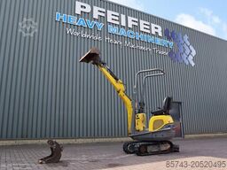 Wacker Neuson E08-01 Wacker Neuson mini excavator including 2 bu