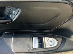MERCEDES-BENZ Vito 116 LANG KLIMA TEMPOMAT PDC 2-SITZER REGALE