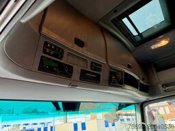 Mercedes-Benz Actros 1855 V8 / Megaspace / Retarder / Eu5