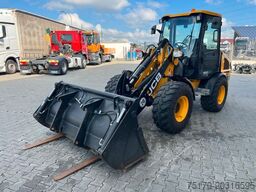 JCB 407 SV / nur 268h! / Klappschaufel & Gabel