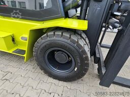 Clark C70D - NEU - DIESEL KUBOTA - TRIPLEX