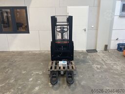 Toyota SWE 200 D / 1537 Std. / überholt