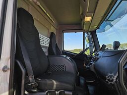 IVECO 120E21 EUROCARGO Schuifzeil Laadklep!