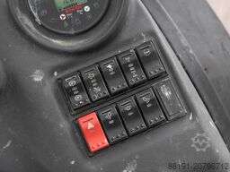 Manitou MC 30-4
