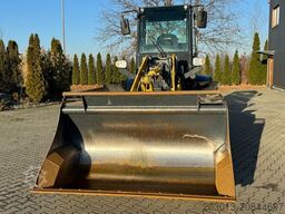 KOMATSU WA 100M-8E0 Radlader 8 Ton - 3931 H - 0,75m³