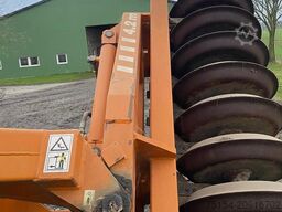 Maschinen + Service Maschinen + Service Maschinen + Service