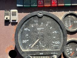 Renault G260 **BENNE-TIPPER**