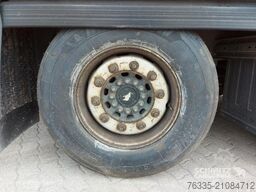 Schmitz Cargobull Curtainsider Mega