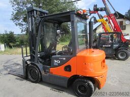 Doosan D30S-5 -ZINKENVERSTELLER + Seitenschieber
