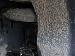 Mercedes-Benz Axor 2633 + 6x2 + euro 5 + manual