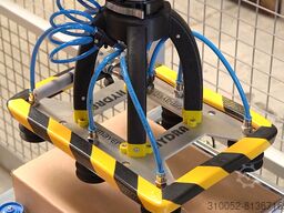 FJ Mayer HYDRA cobot palletizer