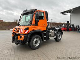 Mercedes-Benz Unimog U 430 mit Leistungshydraulik, EAS