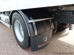 Mercedes-Benz Bakwagen + DHollandia 2000 kg