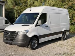 Mercedes-Benz Sprinter 319 L2H2 V6 3,0L AHK-3,5T Kamer