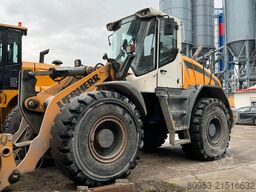 LIEBHERR L538