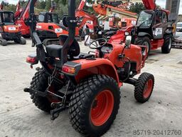 Kubota L1-382 (7325)