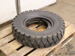 Bridgestone J-Lug 7.50-15