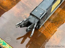 MERCEDES-BENZ Actros 3348 6x6 Kipper mit HIAB 1300RS 83