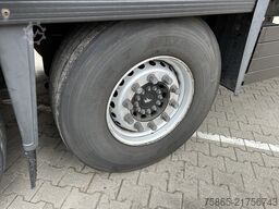 Schmitz Cargobull SCB S3B / Box Trailer / 2x Liftas / Schuifrem /...