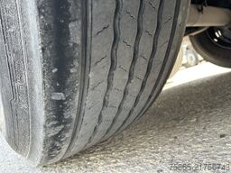 Schmitz Cargobull SCB S3B / Box Trailer / 2x Liftas / Schuifrem /...