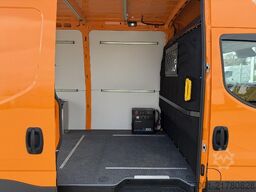 IVECO 38S14EV AccuBox / Warnbalken / AHK / BOTT-Ausbau