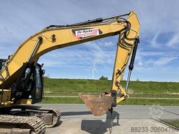 CAT 323FL