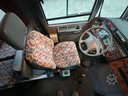 MERCEDES-BENZ Medio 4.2 D 130 kw 26 Sitze Dachklima Ahk Euro 3