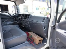Isuzu NPR 85K