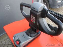 TOYOTA TSE300 Tracto