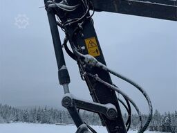 Volvo EW160D wheeled excavator with elevating cab and so