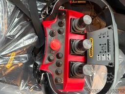 MERCEDES-BENZ AROCS 1843 4x2 Kipper Kran Palfinger PK12.501