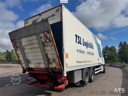 DAF CF440 6x2 Box truck with refrigerator/freezer unit