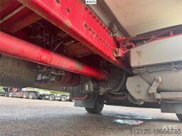 DAF CF440 6x2 Box truck with refrigerator/freezer unit