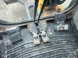 Takeuchi Tb 228