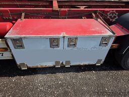 MERCEDES-BENZ 1524 BDF mit Klima, Ladebordwand, 2 x Bett