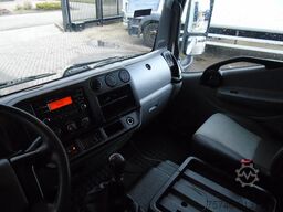 Renault D 8.180 + lift + euro 6 + MANUAL